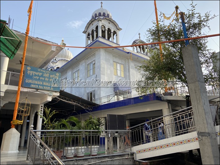 ਗੁਰਦੁਆਰਾ ਸ੍ਰੀ ਮੰਜੀ ਸਾਹਿਬ ਜੀ, ਮਨੀਮਾਜਰਾ — ਦ੍ਰਿਸ਼ 3