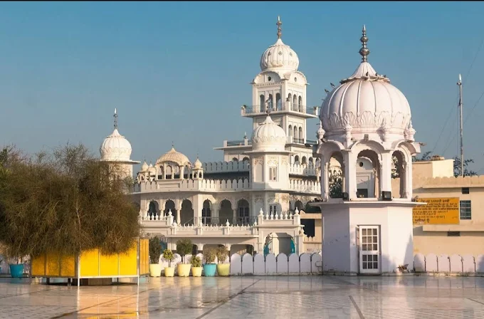 Gurudwara Damdama Sahib / Takht of Sikhism, Bhatinda