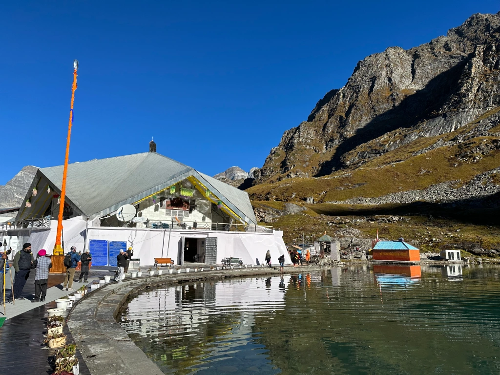 Gurudwara Sri Hemkunt Sahib Ji, Chamoli Dist - Uttrakhand